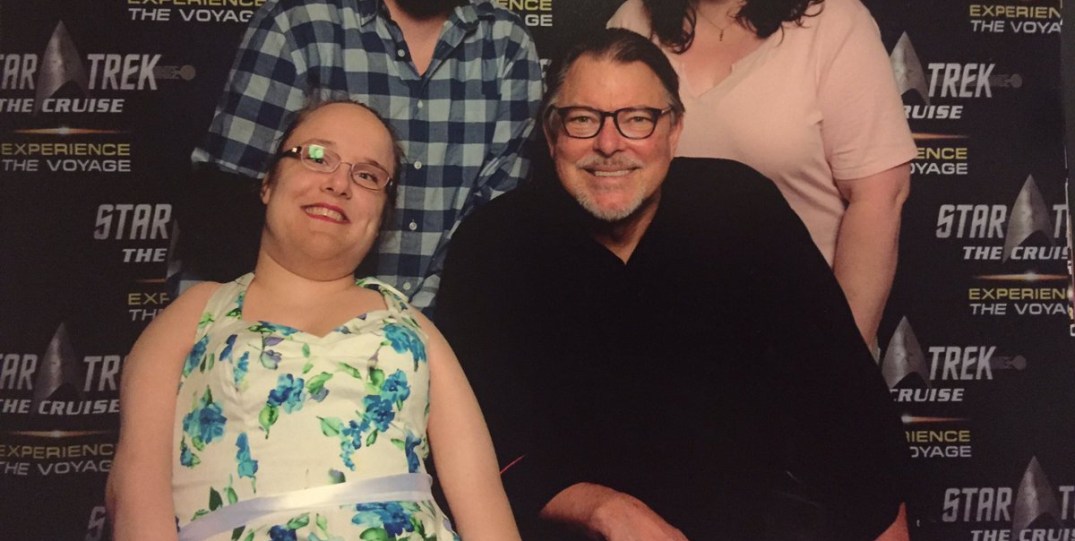 Jessica Jewett, Jonathan Frakes